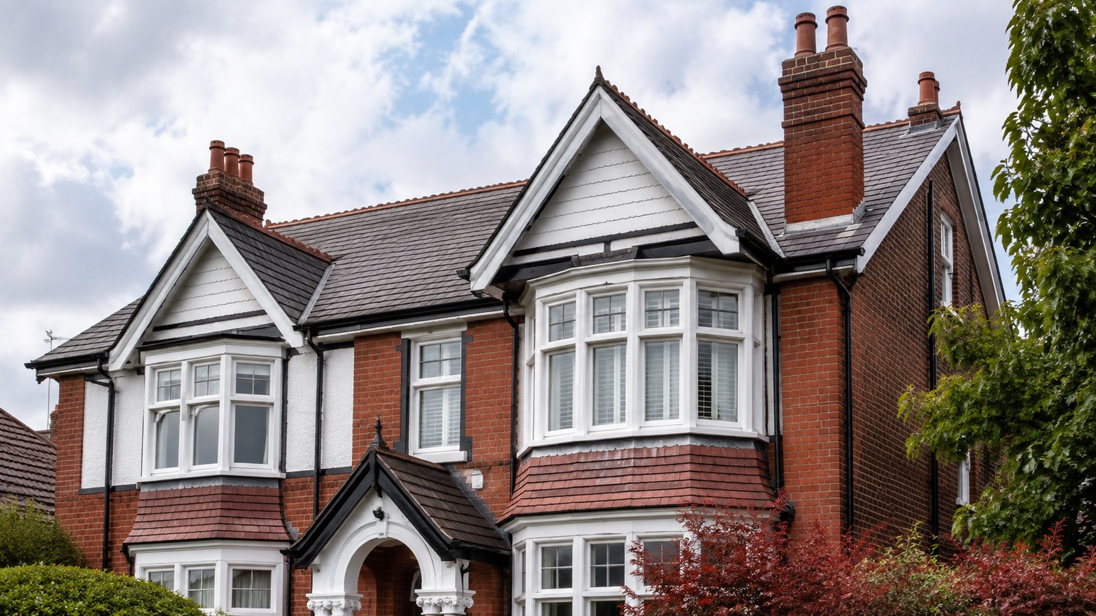 UK house detail relevant to kitchen extensions