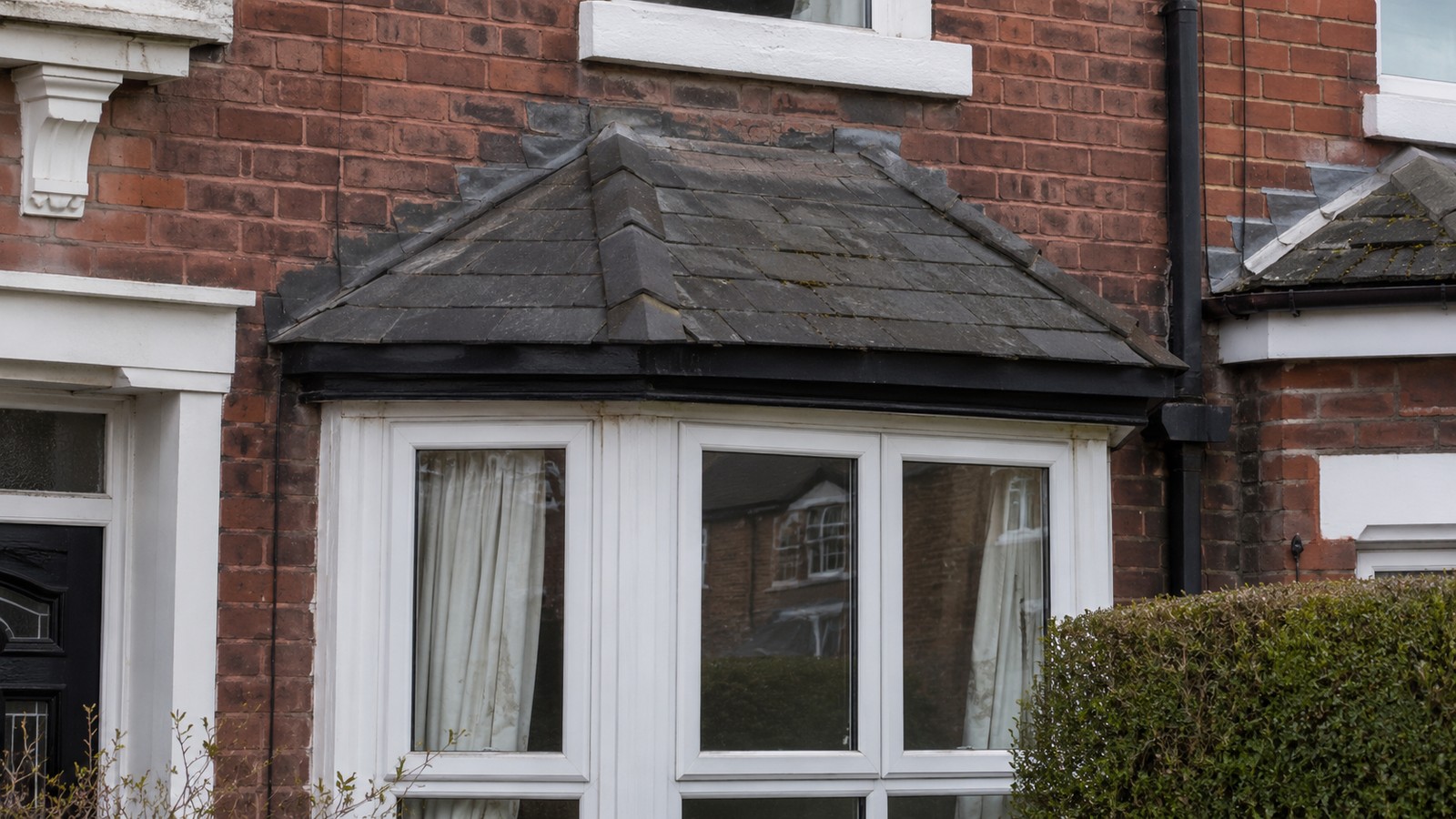 UK house detail relevant to side return extensions